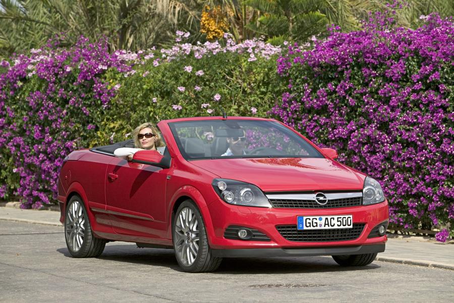  Opel Astra Twin Top 2007 года  (фото 61 из 131)